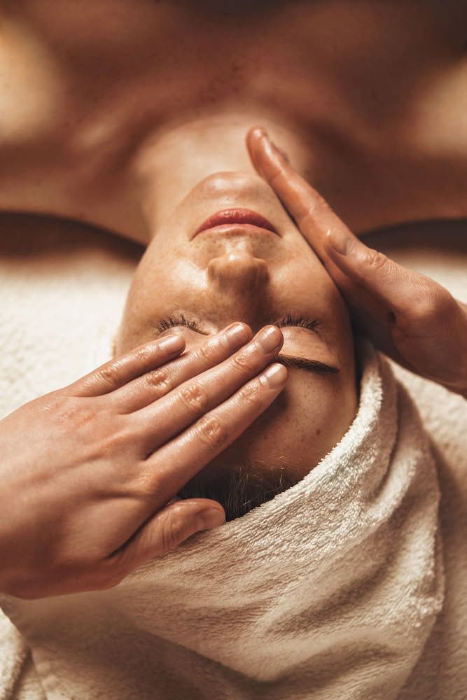 Aromatherapy Facial
